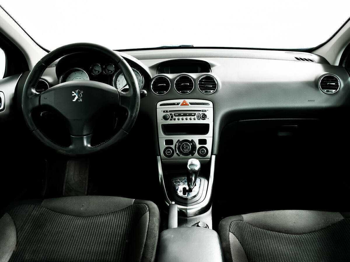 Купить Peugeot 308 с пробегом. Фото: #10