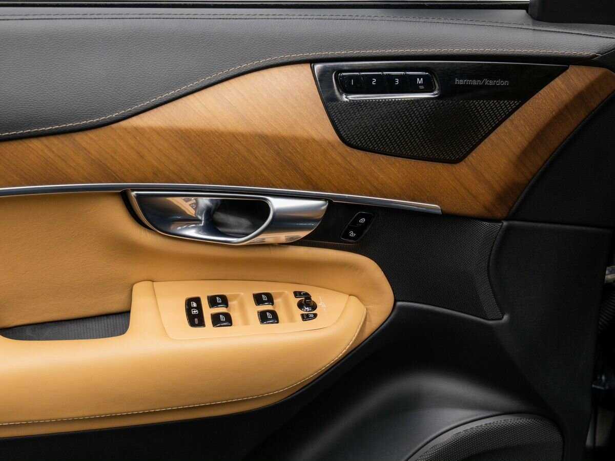 Купить Volvo XC90 с пробегом. Фото: #15