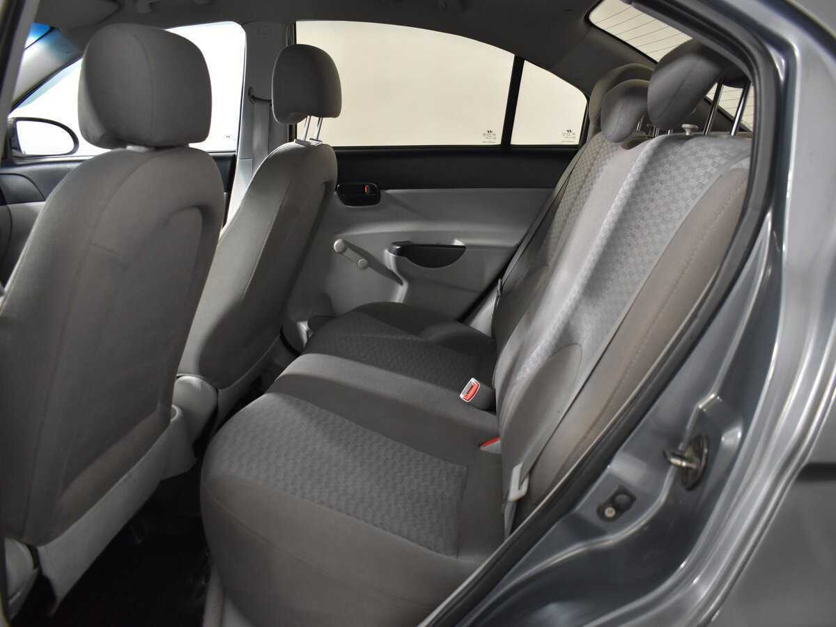 Купить Hyundai Verna с пробегом. Фото: #6