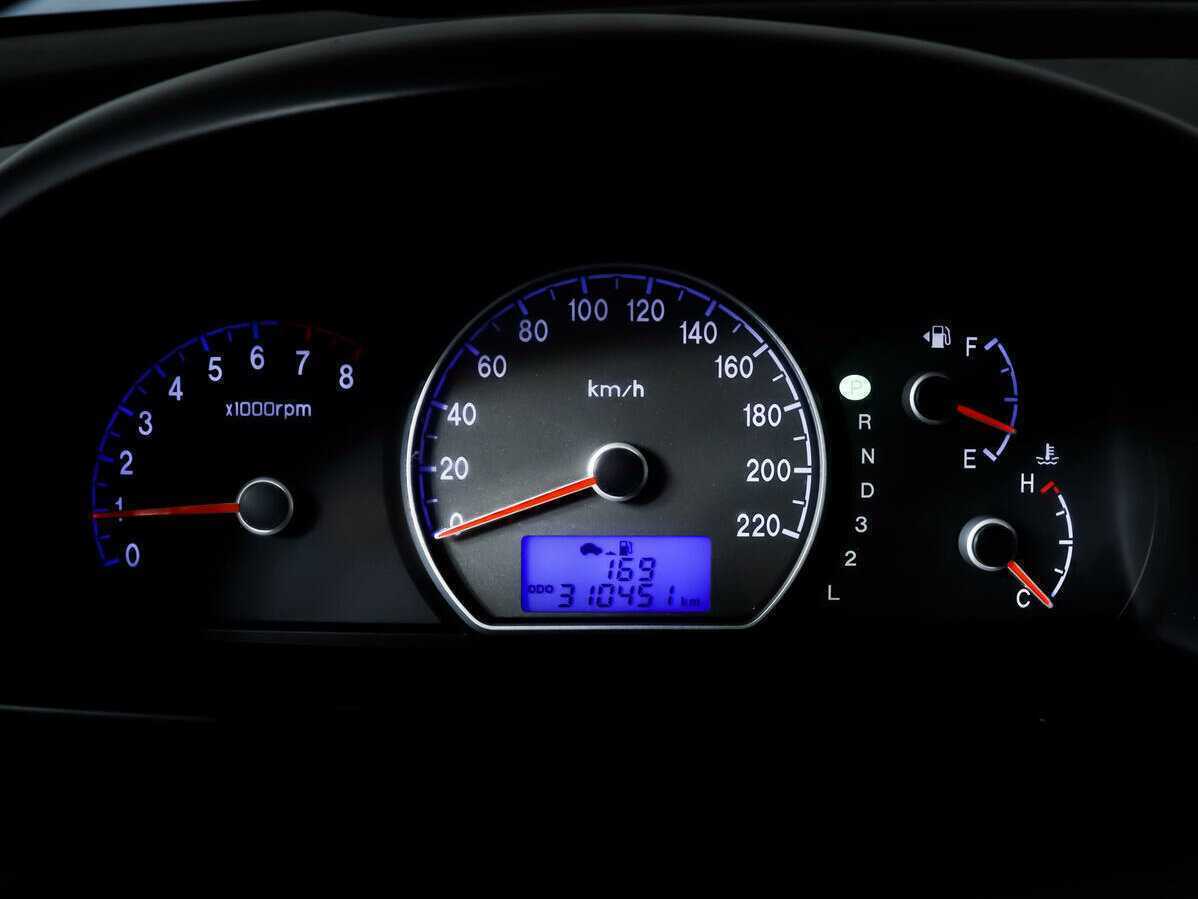 Купить Hyundai Elantra с пробегом. Фото: #9