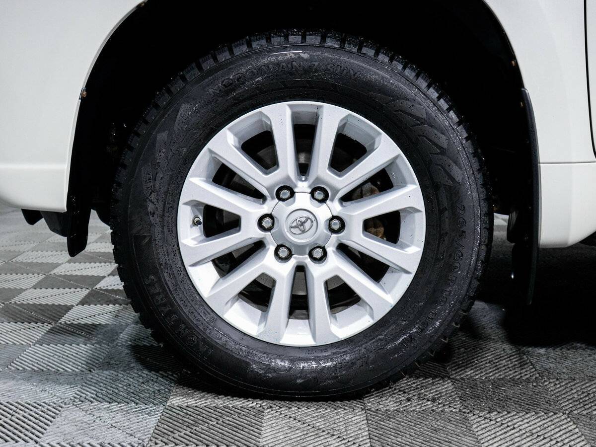 Купить Toyota Land Cruiser Prado с пробегом. Фото: #14