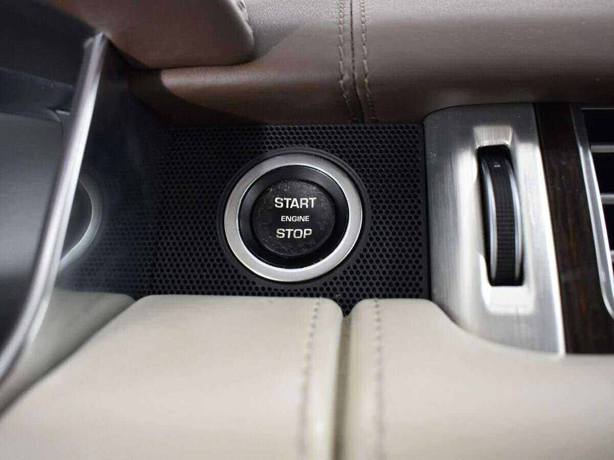 Купить Land Rover Range Rover с пробегом. Фото: #16
