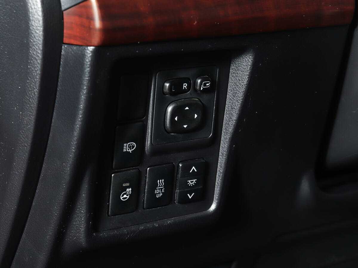 Купить Toyota Land Cruiser Prado с пробегом. Фото: #16