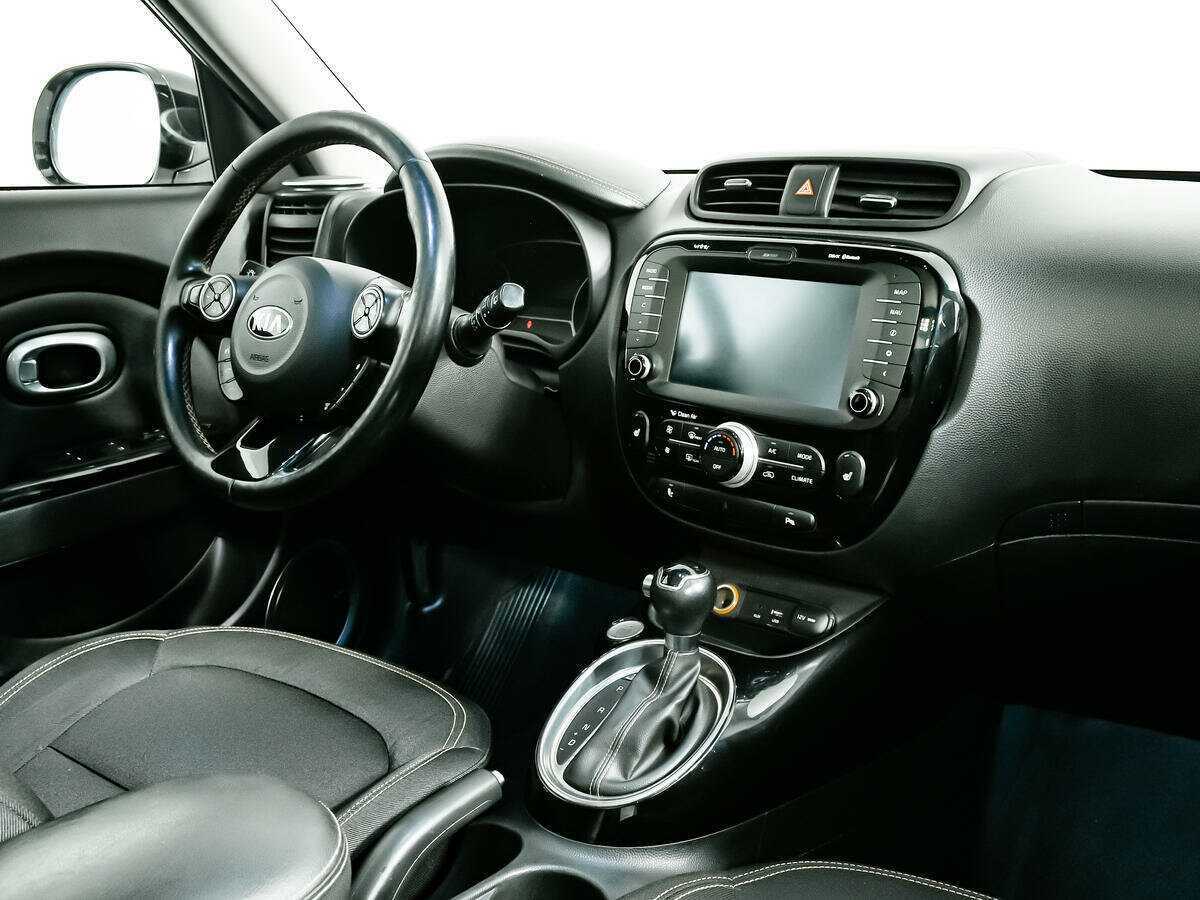 Купить Kia Soul с пробегом. Фото: #8