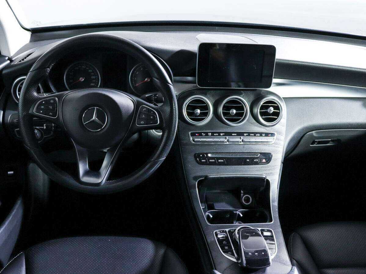 Купить Mercedes-Benz GLC с пробегом. Фото: #9