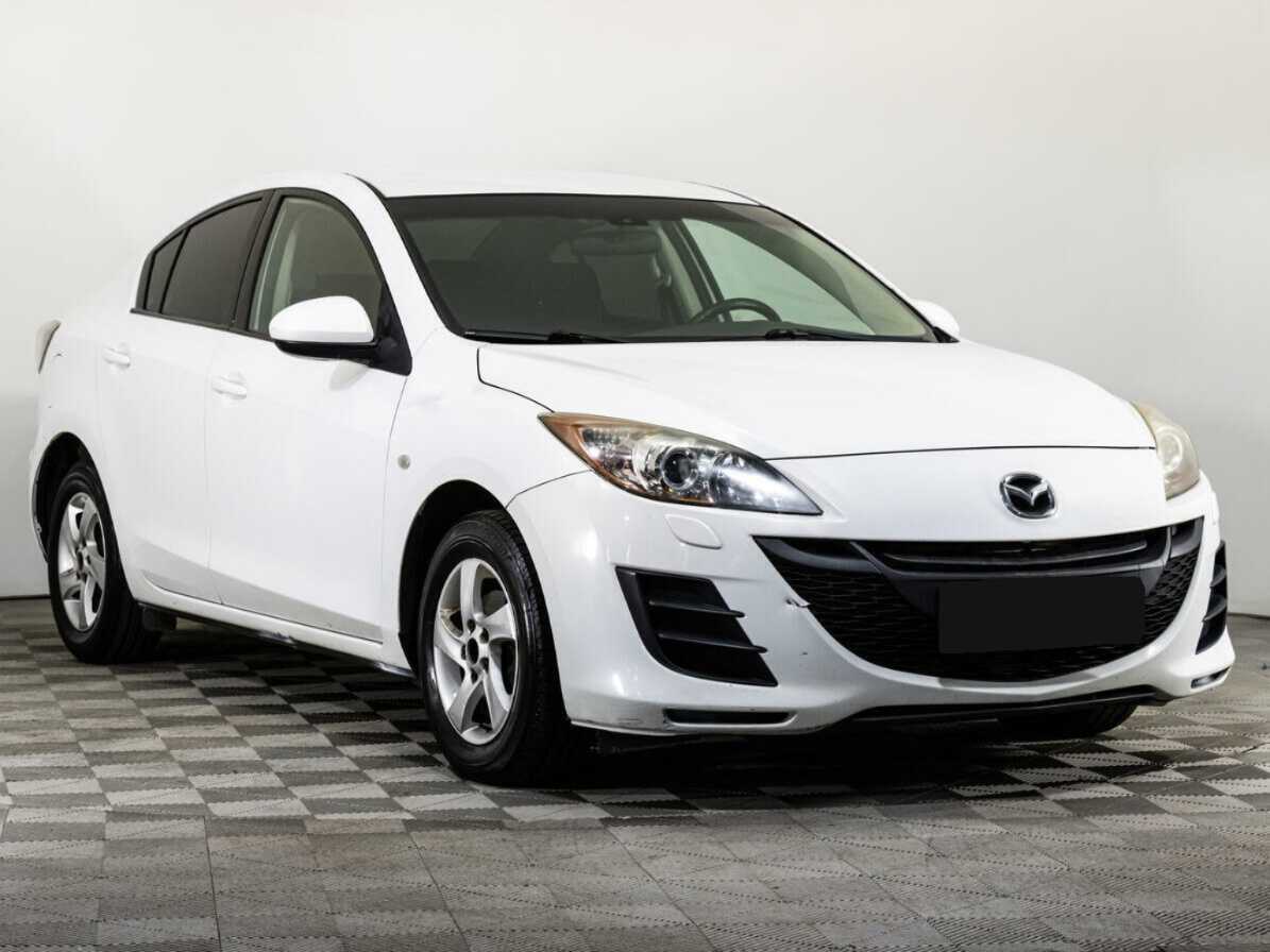 Купить Mazda 3 с пробегом. Фото: #2