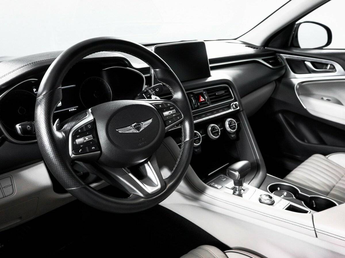 Купить Genesis G70 с пробегом. Фото: #13