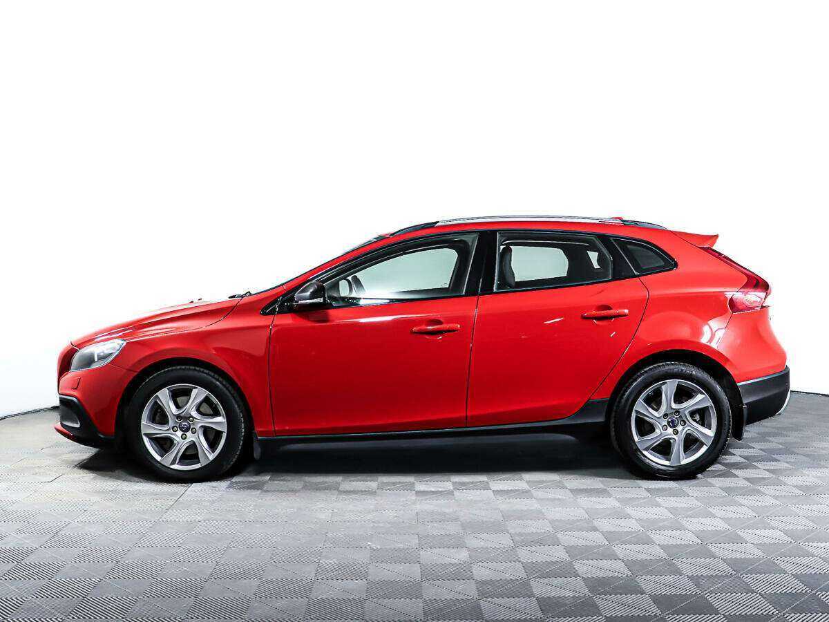 Купить Volvo V40 Cross Country с пробегом. Фото: #7