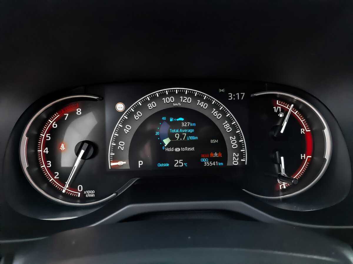 Купить Toyota RAV4 с пробегом. Фото: #11