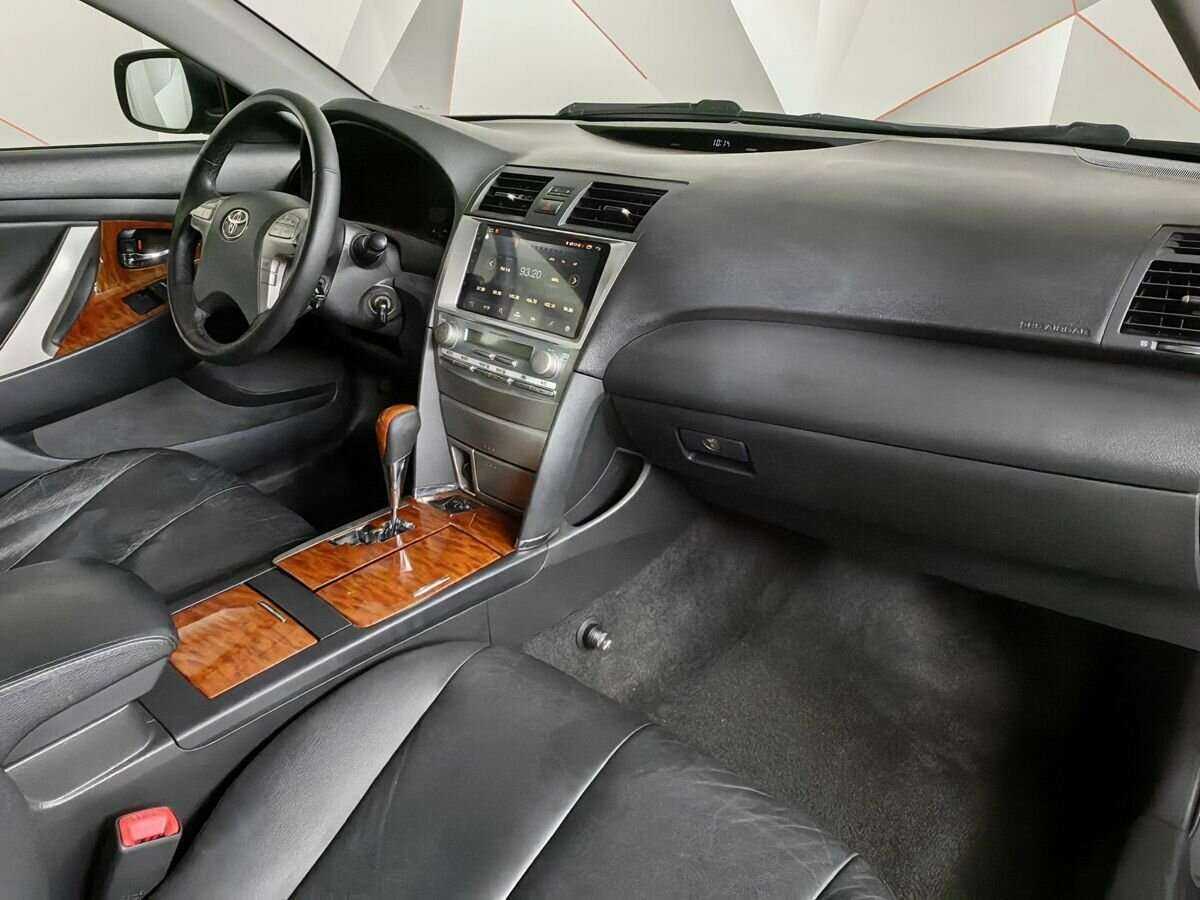 Купить Toyota Camry с пробегом. Фото: #8
