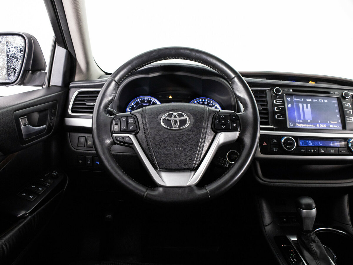 Купить Toyota Highlander с пробегом. Фото: #5