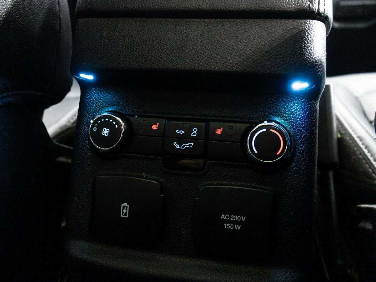Купить Ford Explorer с пробегом. Фото: #23