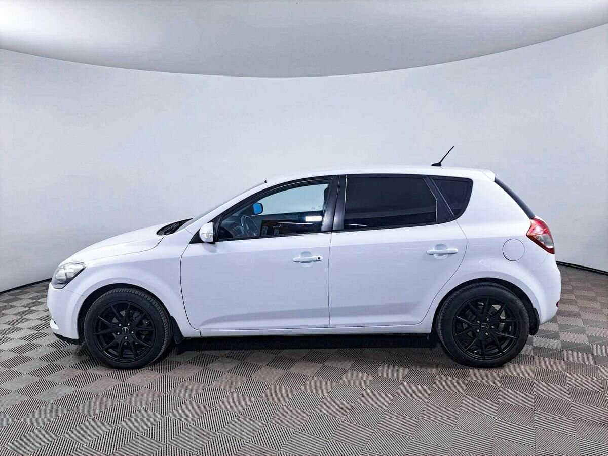 Купить Kia Ceed с пробегом. Фото: #7