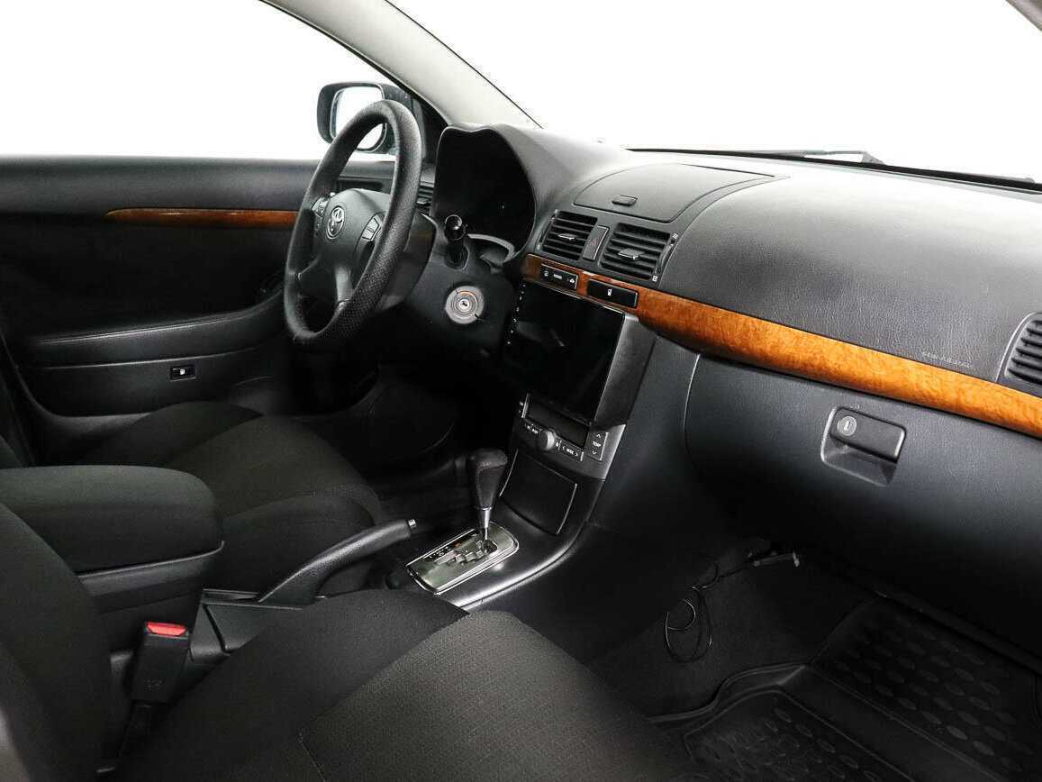 Купить Toyota Avensis с пробегом. Фото: #6