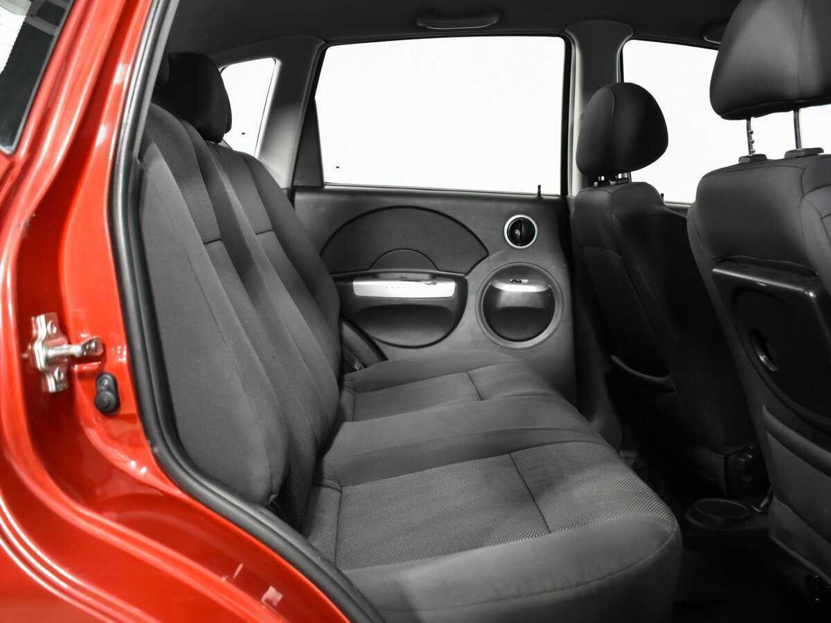 Купить Chevrolet Aveo с пробегом. Фото: #9
