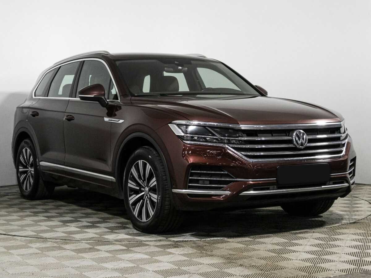 Купить Volkswagen Touareg с пробегом. Фото: #2