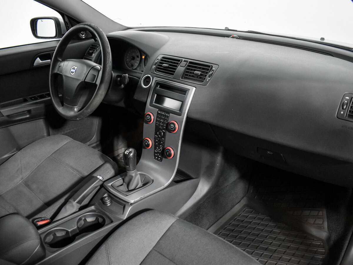 Купить Volvo S40 с пробегом. Фото: #13