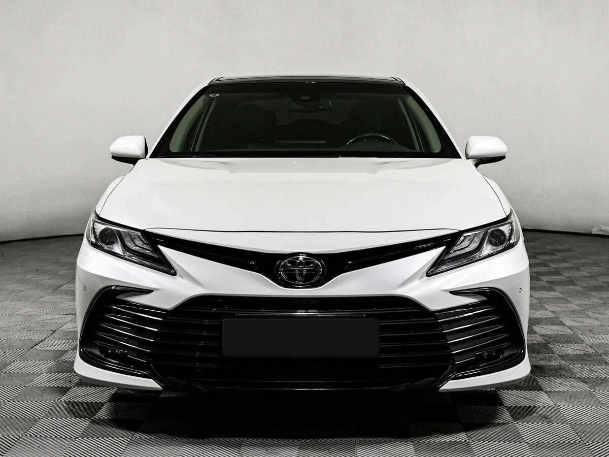 Купить Toyota Camry с пробегом. Фото: #1