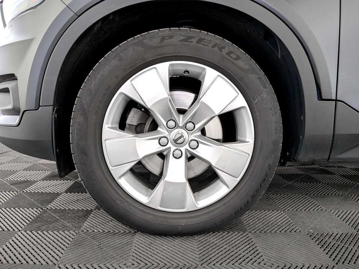 Купить Volvo XC40 с пробегом. Фото: #17