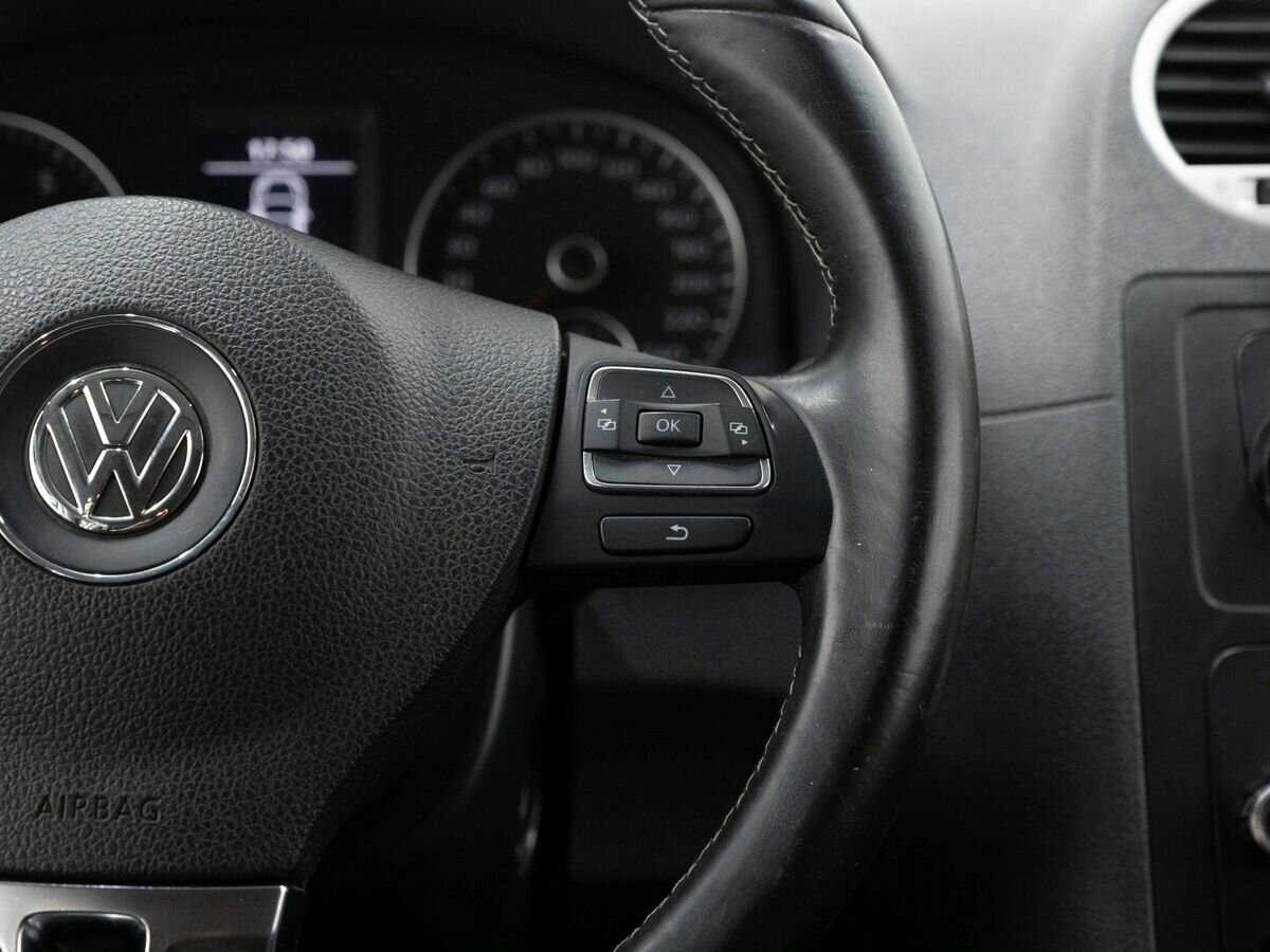 Купить Volkswagen Caddy с пробегом. Фото: #17
