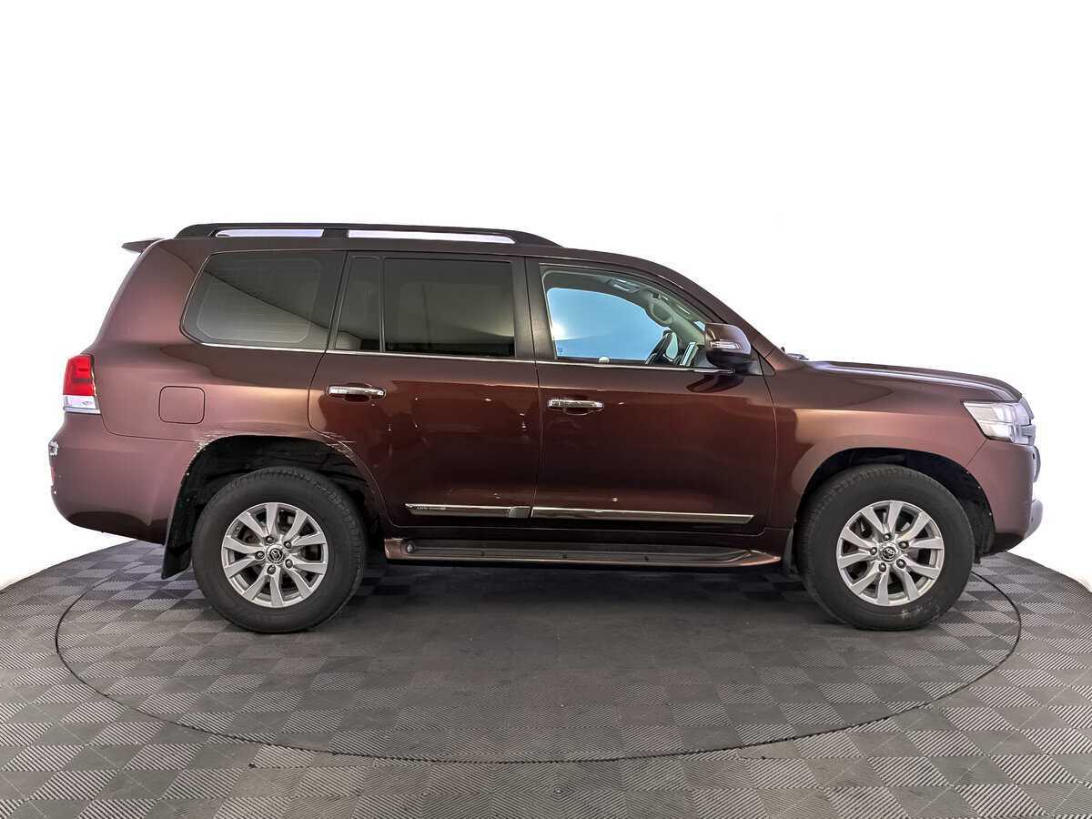 Купить Toyota Land Cruiser с пробегом. Фото: #3