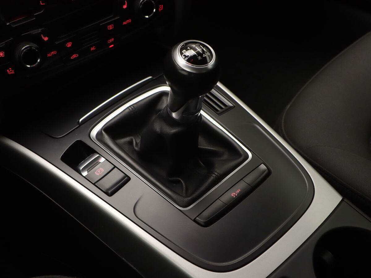 Купить Audi A4 с пробегом. Фото: #11