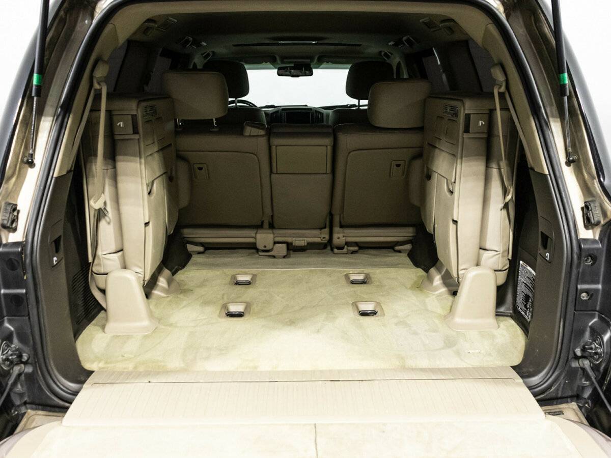 Купить Toyota Land Cruiser с пробегом. Фото: #20