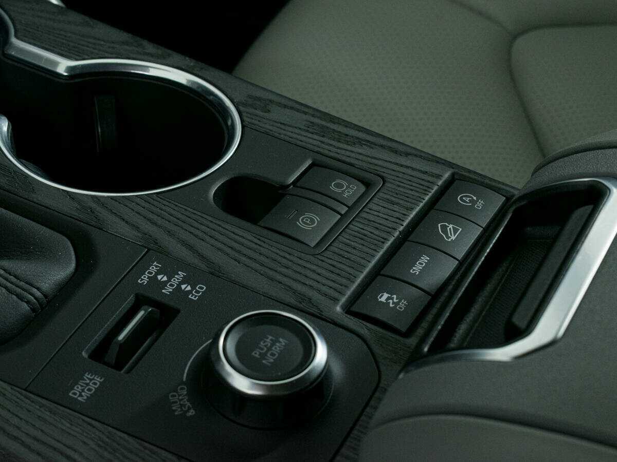 Купить Toyota Highlander с пробегом. Фото: #19
