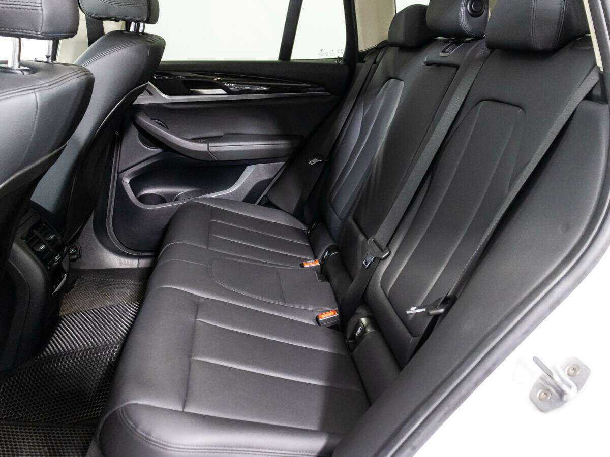 Купить BMW X3 с пробегом. Фото: #9