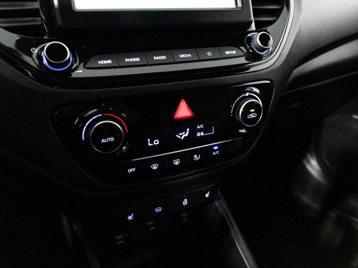 Купить Hyundai Solaris с пробегом. Фото: #16