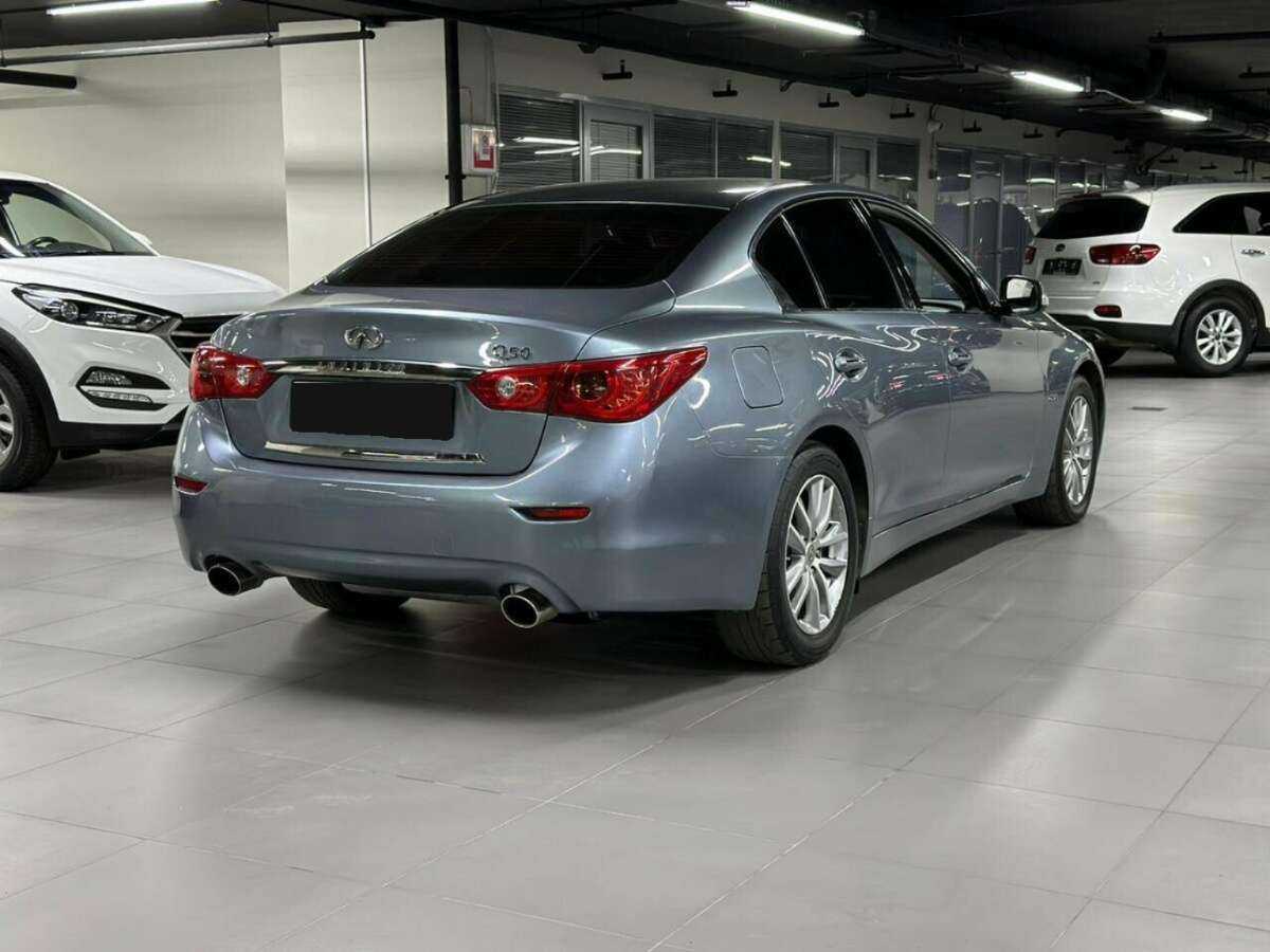 Купить Infiniti Q50 с пробегом. Фото: #3