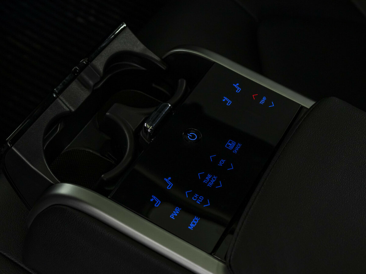 Купить Toyota Camry с пробегом. Фото: #15