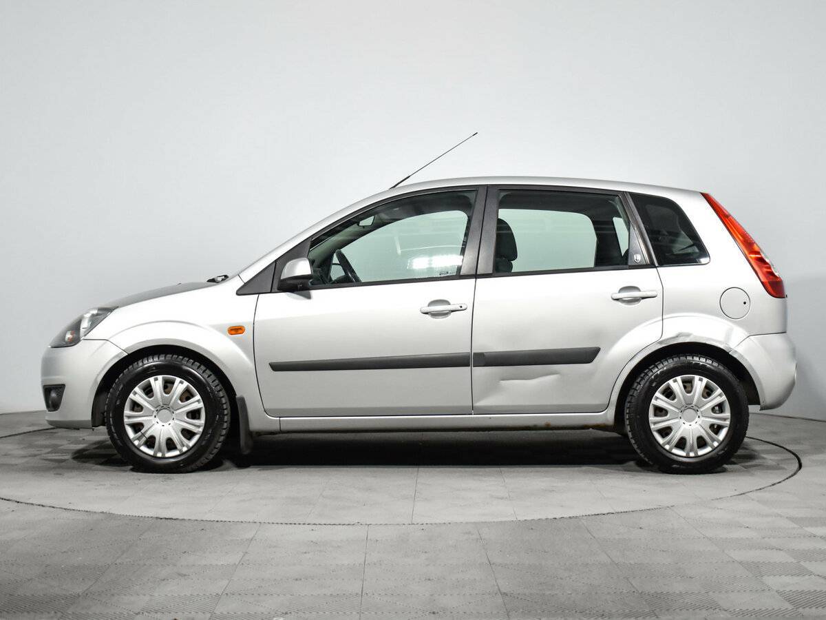 Купить Ford Fiesta с пробегом. Фото: #7