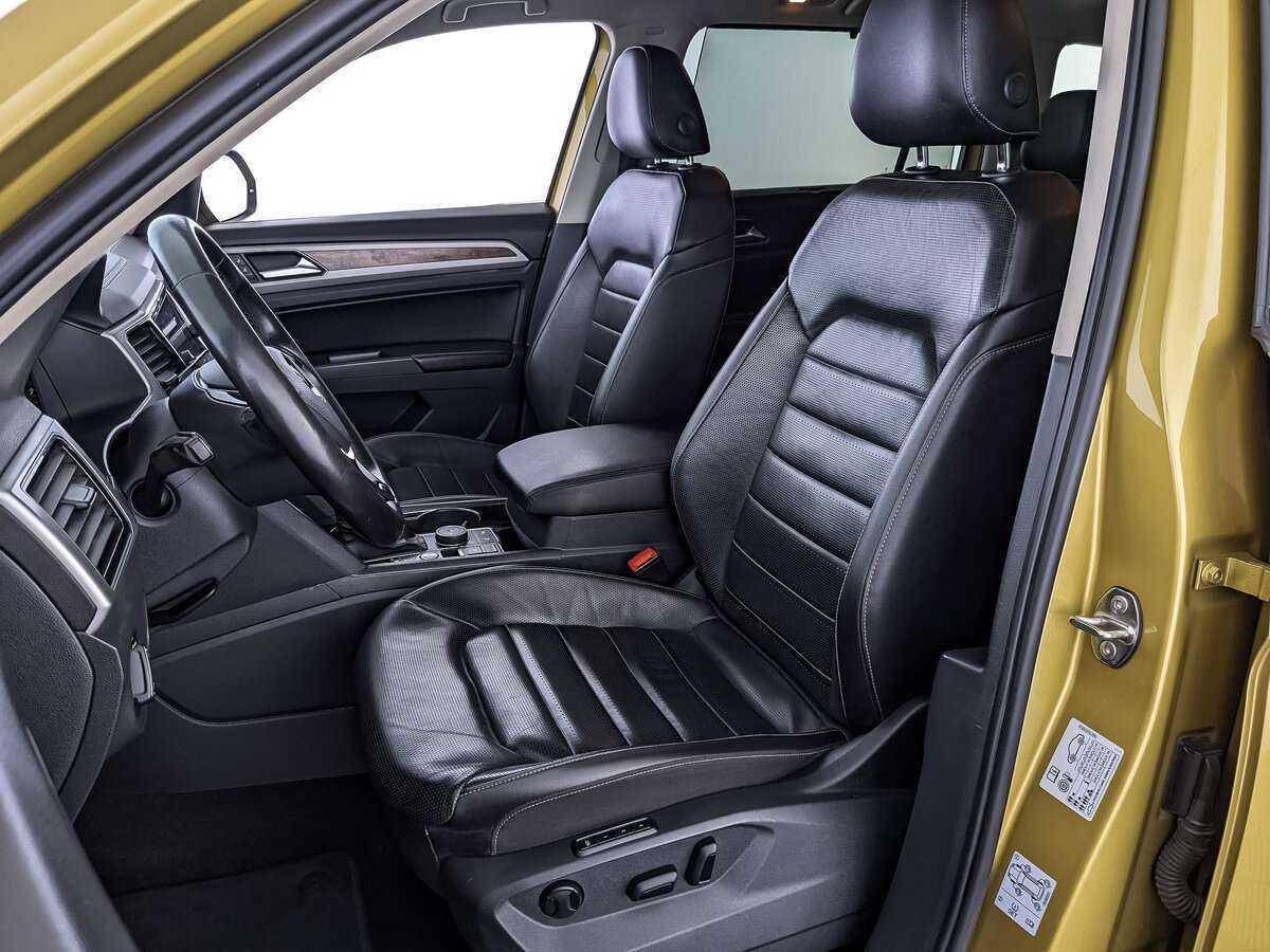 Купить Volkswagen Teramont с пробегом. Фото: #14