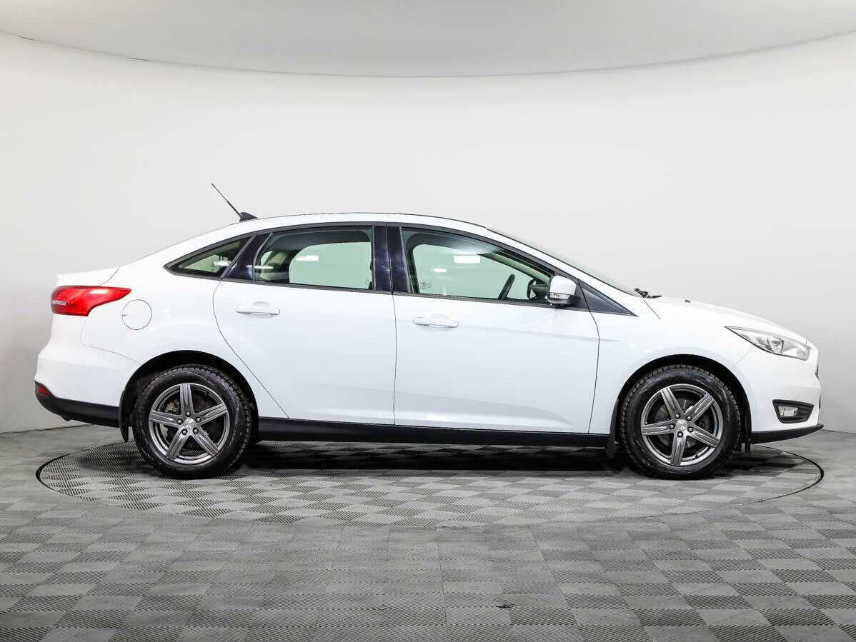 Купить Ford Focus с пробегом. Фото: #2