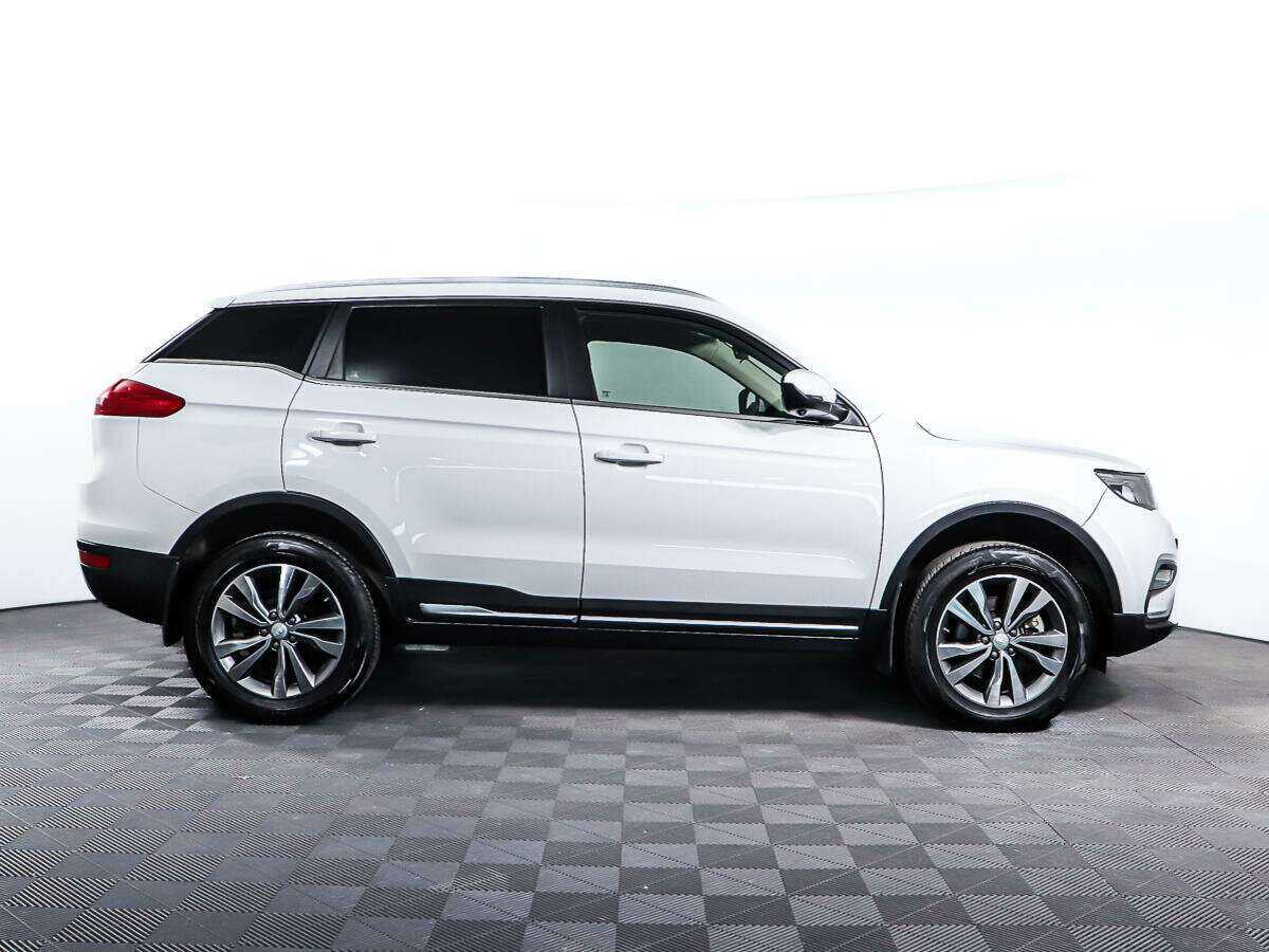 Купить Geely Atlas с пробегом. Фото: #3