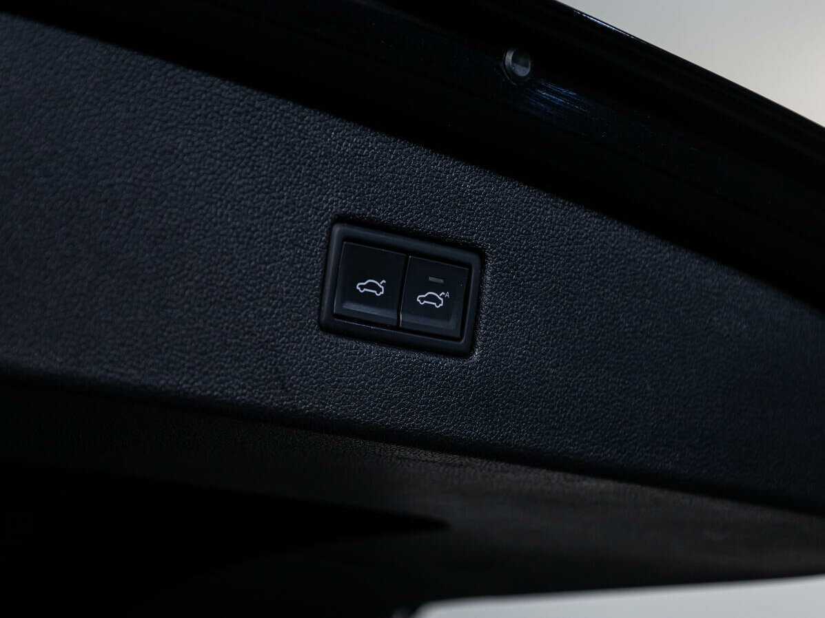 Купить Volkswagen Tiguan с пробегом. Фото: #22