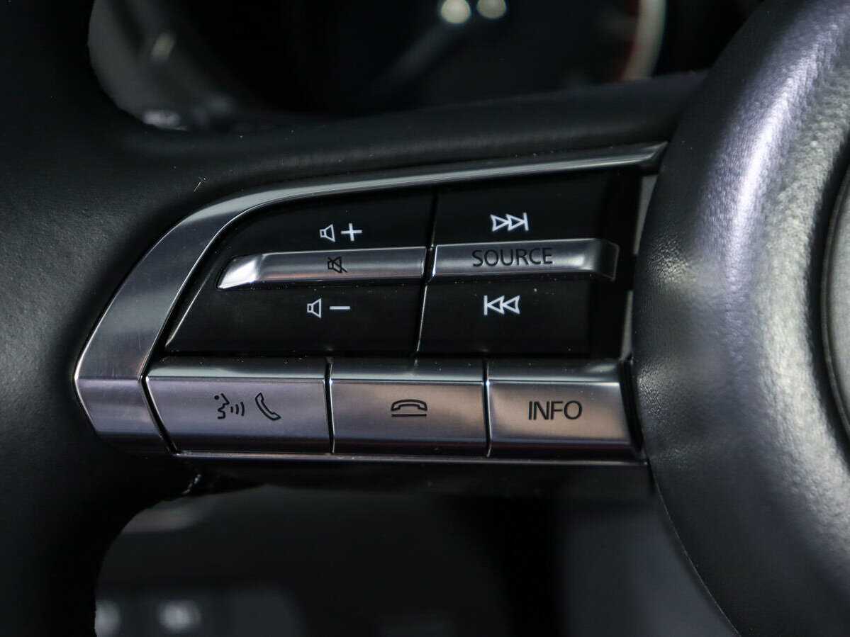Купить Mazda 3 с пробегом. Фото: #18