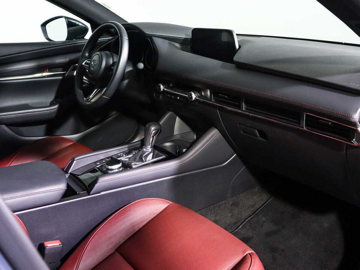 Купить Mazda 3 с пробегом. Фото: #6