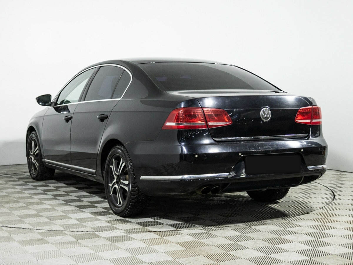 Купить Volkswagen Passat с пробегом. Фото: #5