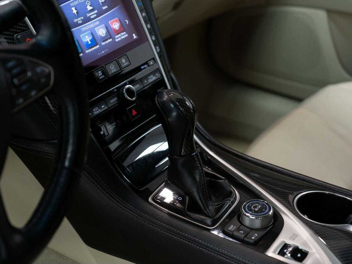 Купить Infiniti Q50 с пробегом. Фото: #11