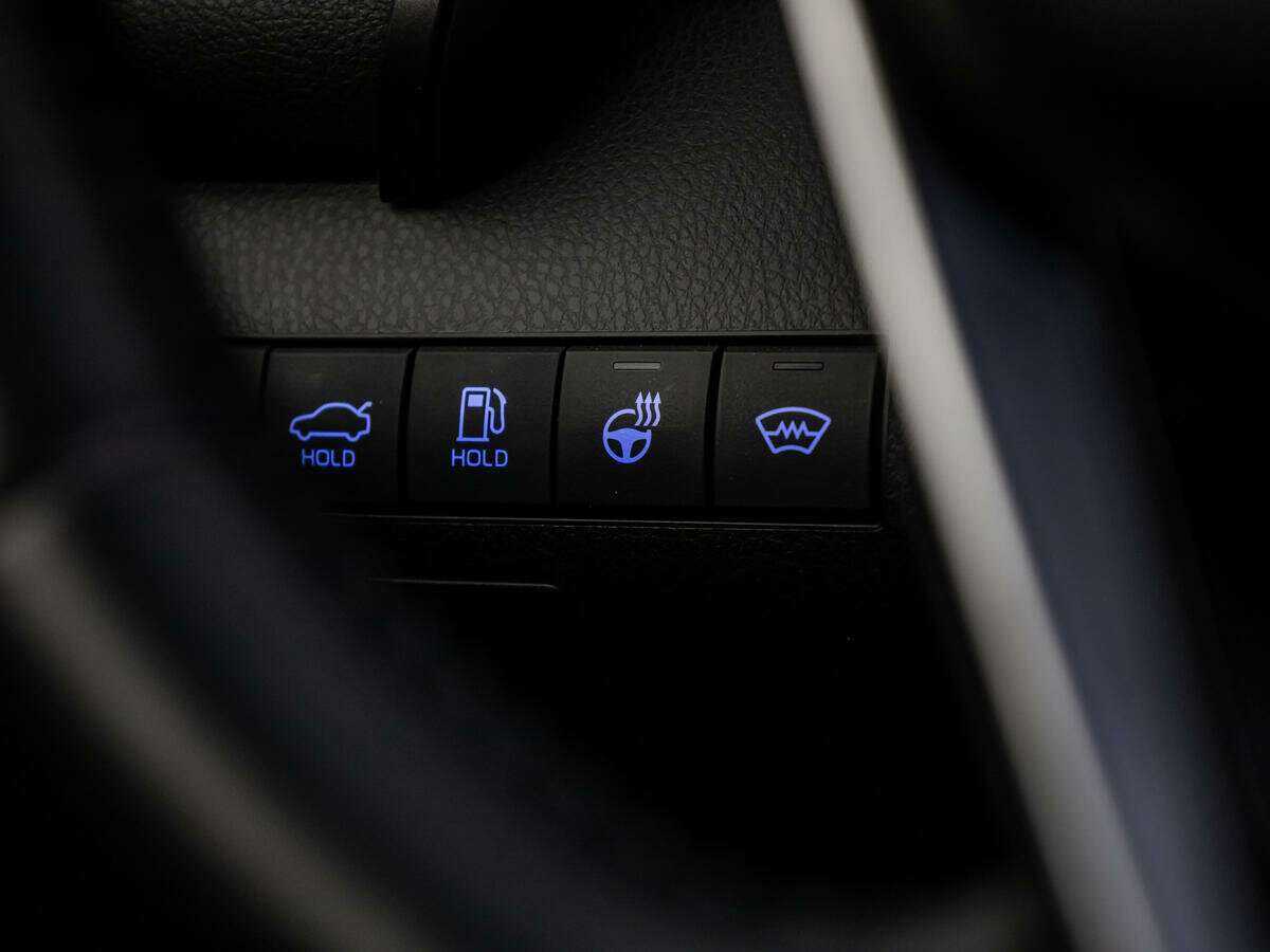 Купить Toyota Camry с пробегом. Фото: #16