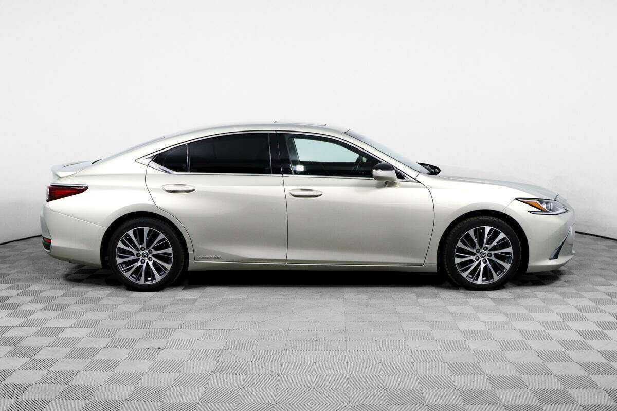 Купить Lexus ES с пробегом. Фото: #3