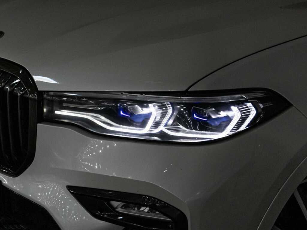 Купить BMW X7 с пробегом. Фото: #34