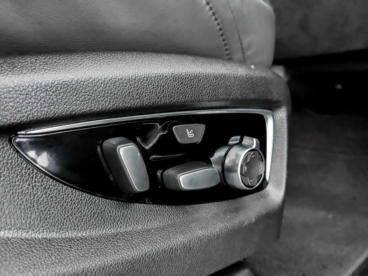 Купить Cadillac Escalade с пробегом. Фото: #21