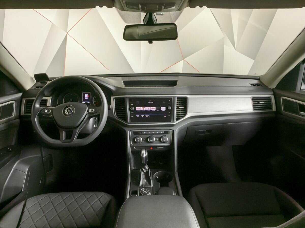 Купить Volkswagen Teramont с пробегом. Фото: #9