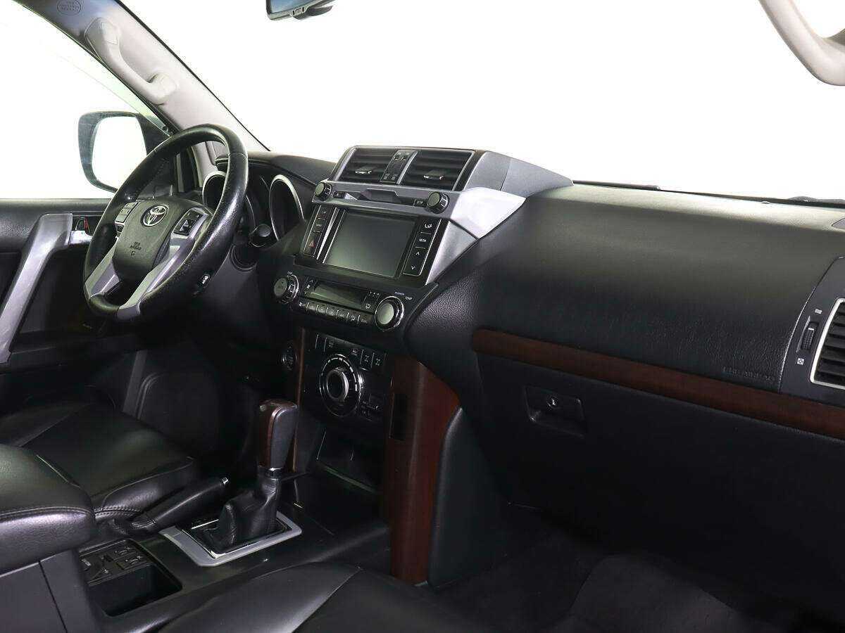 Купить Toyota Land Cruiser Prado с пробегом. Фото: #7