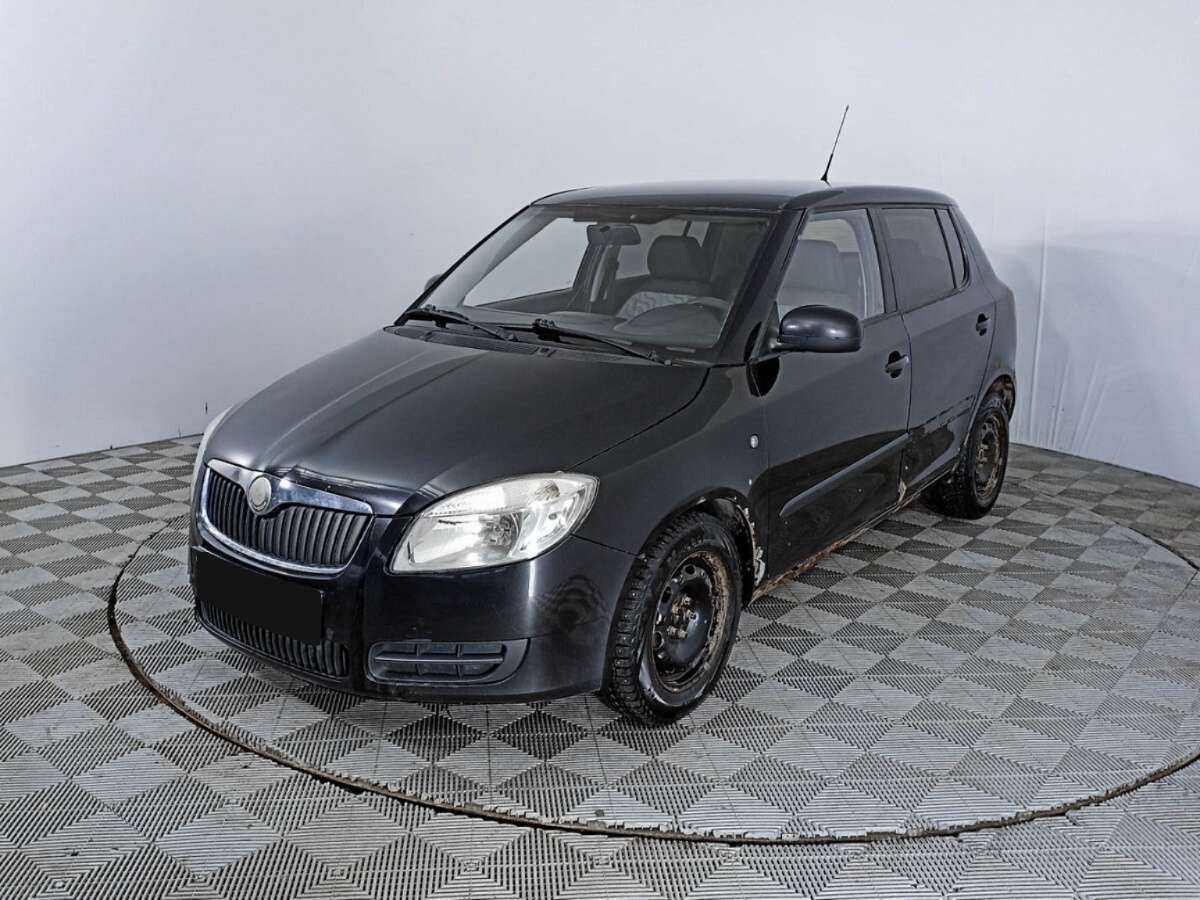 Купить Skoda Fabia с пробегом. Фото: #0