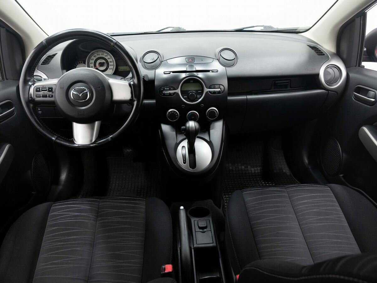 Купить Mazda 2 с пробегом. Фото: #14
