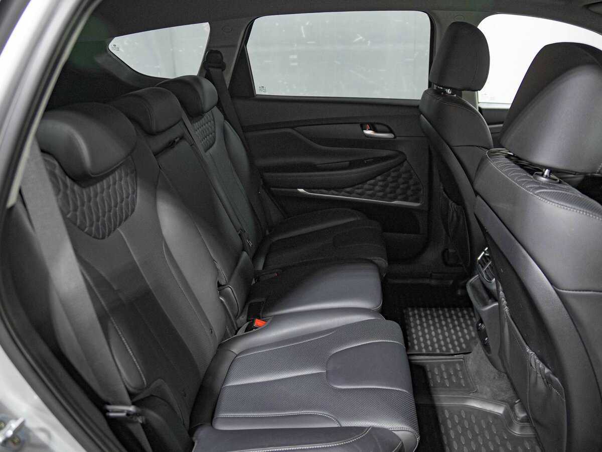 Купить Hyundai Santa Fe с пробегом. Фото: #16